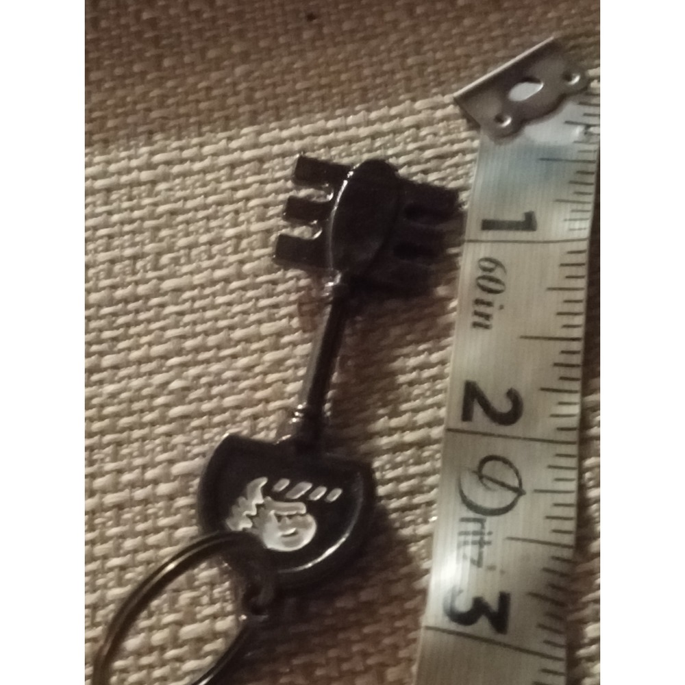 Black Skeleton Key Keychain Dragon Skull Charm Pendant Gift